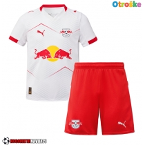 Otroške Nogometnih dresov RB Leipzig Domači 2025-26 Kratki rokavi (+ hlače)